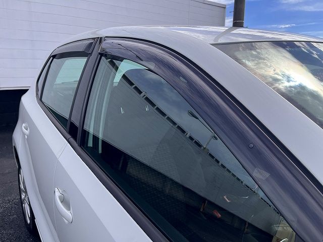 VOLKSWAGEN VOLKSWAGEN POLO 2016