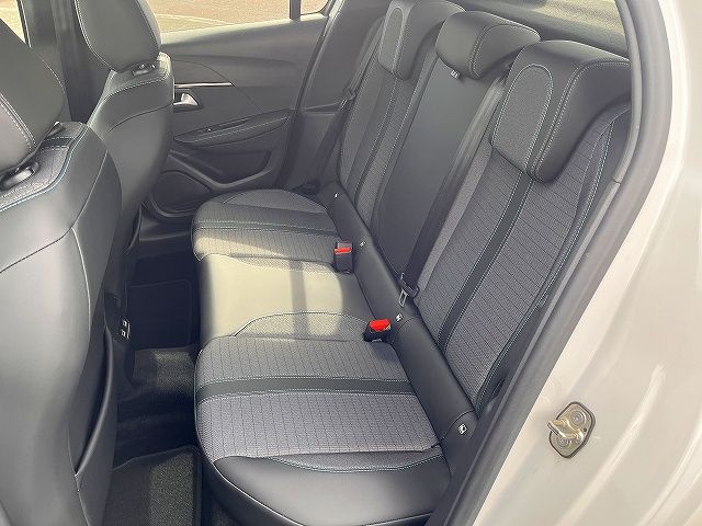 PEUGEOT PEUGEOT 208 2021