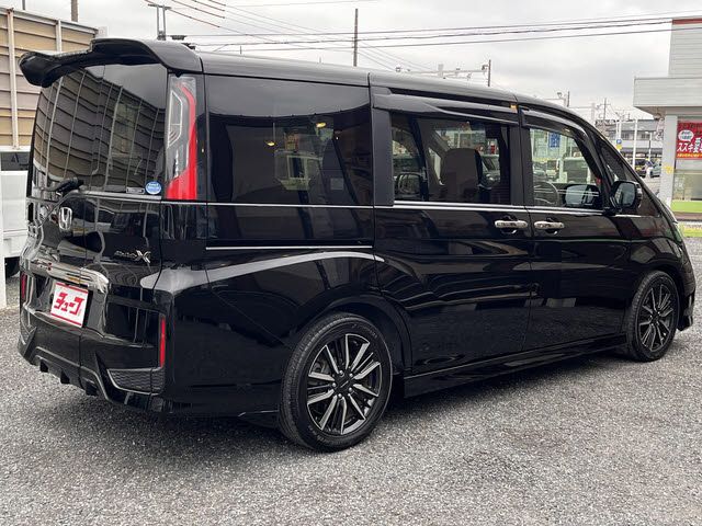 HONDA STEPWAGON 2017
