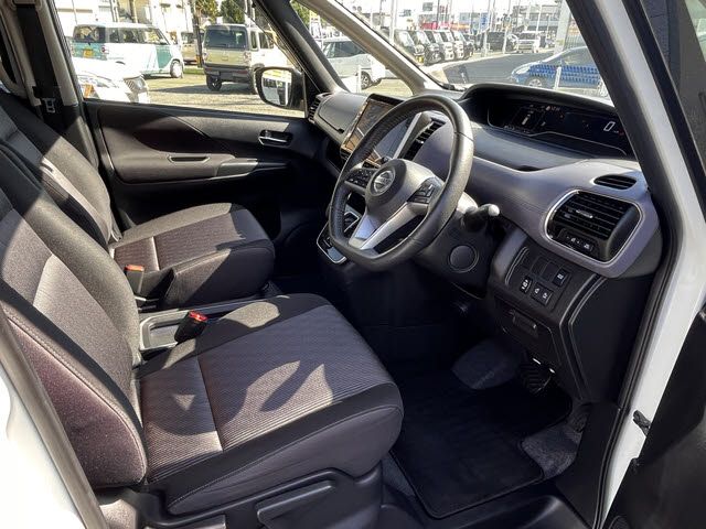 NISSAN SERENA  WG 2022