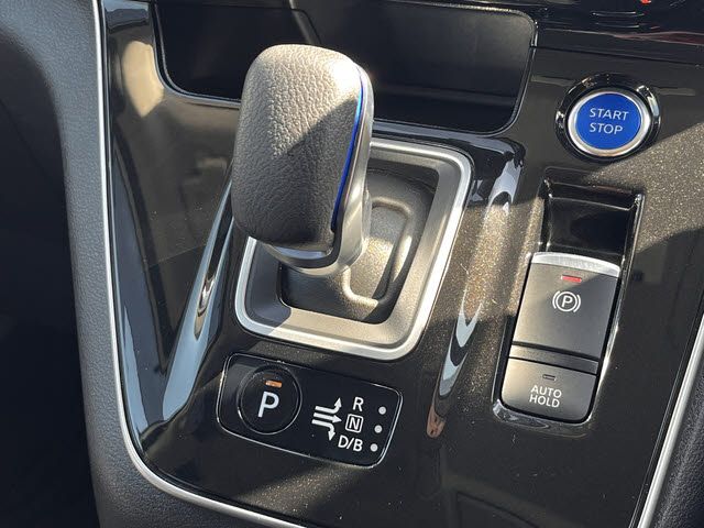 NISSAN SERENA  WG 2022