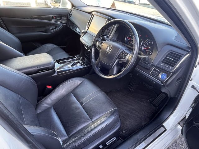 TOYOTA CROWN sedan hybrid 2015