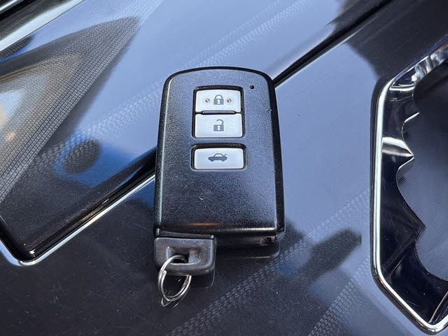 TOYOTA CROWN sedan hybrid 2015