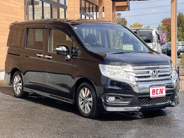 HONDA STEPWAGON SPADA 2015