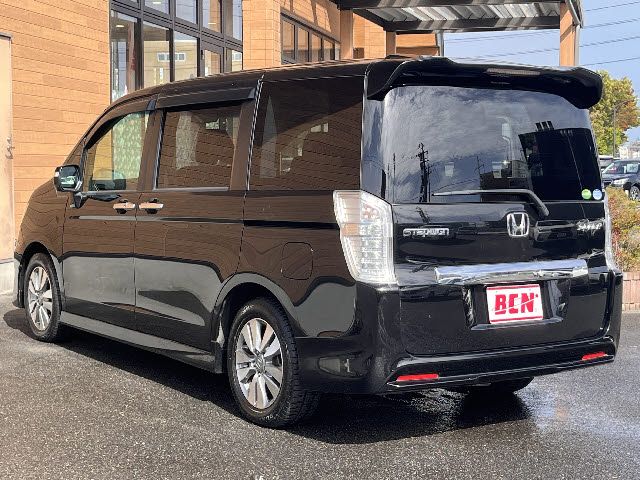 HONDA STEPWAGON SPADA 2015