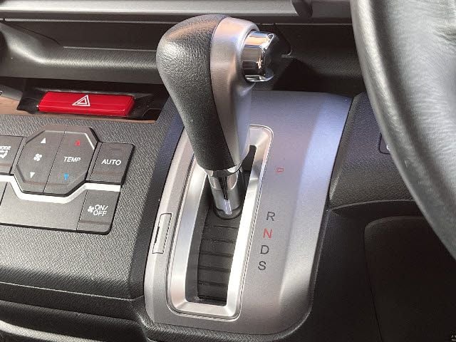 HONDA STEPWAGON SPADA 2015