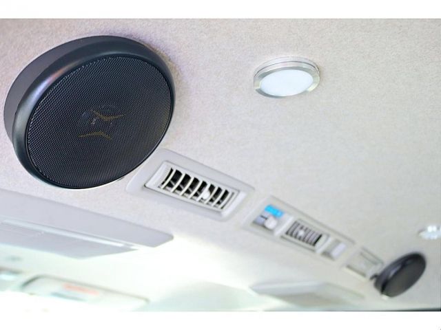 TOYOTA HIACE van 4WD 2020