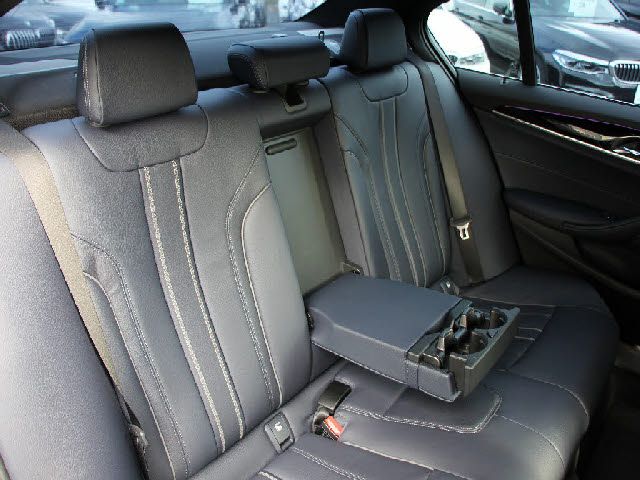 BMW BMW 5series sedan 2019