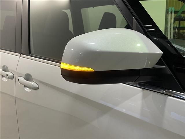 TOYOTA VOXY 4WD 2024