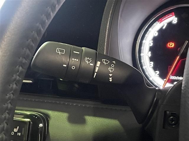 TOYOTA VOXY 4WD 2024