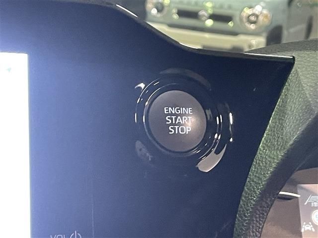 TOYOTA VOXY 4WD 2024