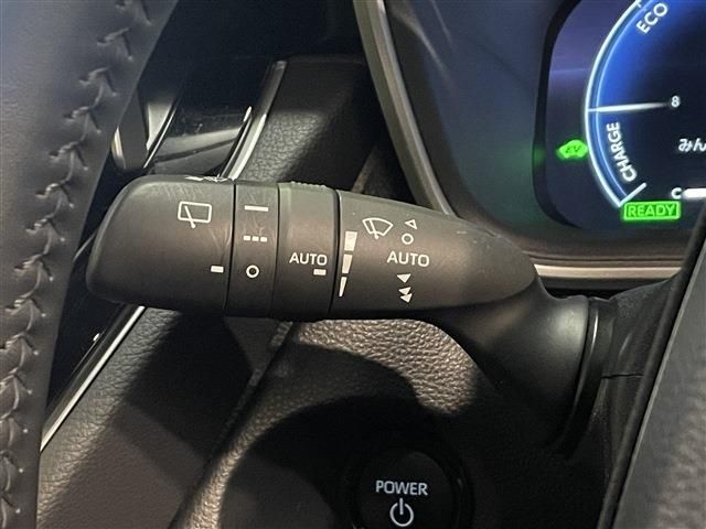 TOYOTA COROLLA CROSS HYBRID 2024