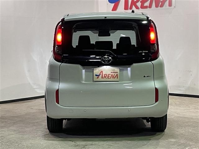 TOYOTA SIENTA HYBRID 2024