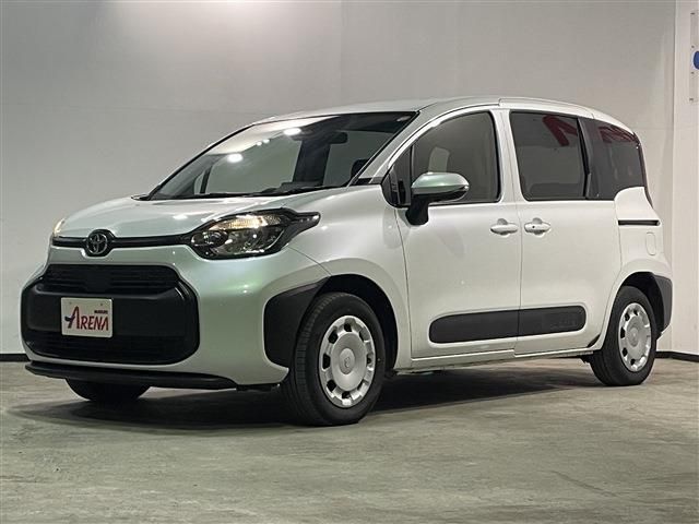TOYOTA SIENTA HYBRID 2024
