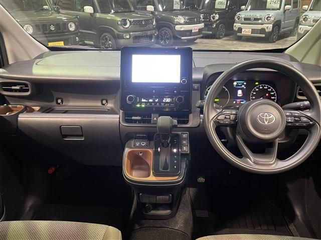 TOYOTA SIENTA HYBRID 2024