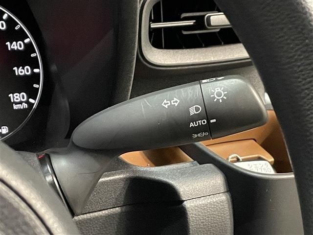 TOYOTA SIENTA HYBRID 2024