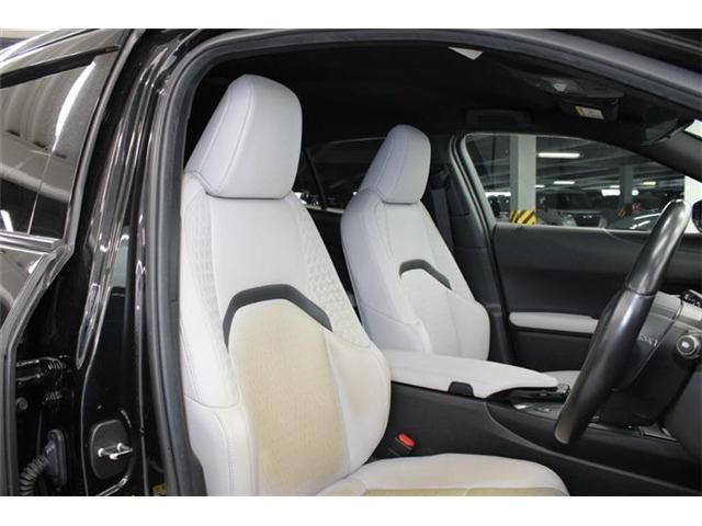 TOYOTA LEXUS UX250h 2019