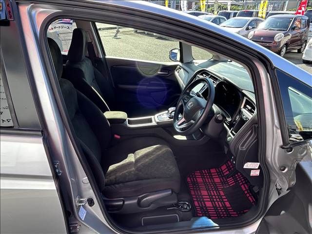 HONDA SHUTTLE HYBRID 2015