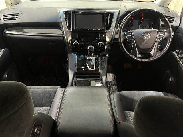 TOYOTA ALPHARD 2017