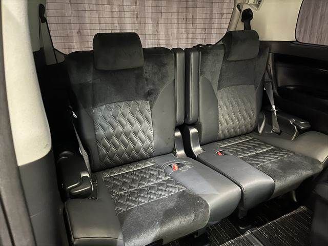 TOYOTA ALPHARD 2017