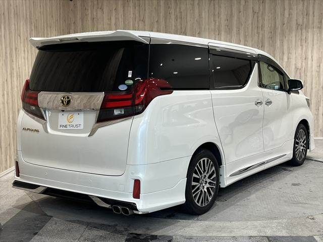 TOYOTA ALPHARD 2017