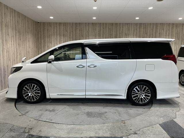 TOYOTA ALPHARD 2017
