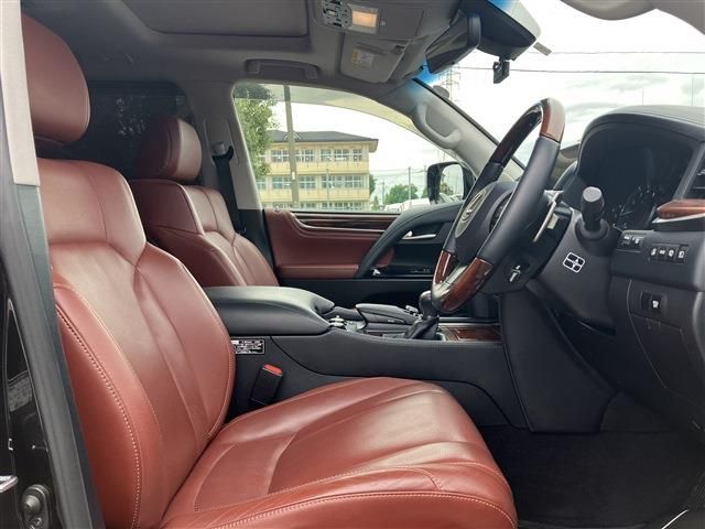 TOYOTA LEXUS LX570 AWD 2016