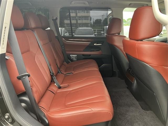 TOYOTA LEXUS LX570 AWD 2016