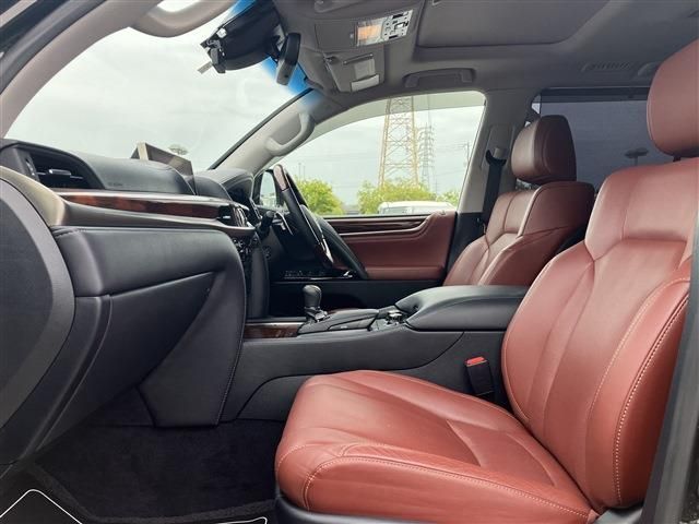 TOYOTA LEXUS LX570 AWD 2016