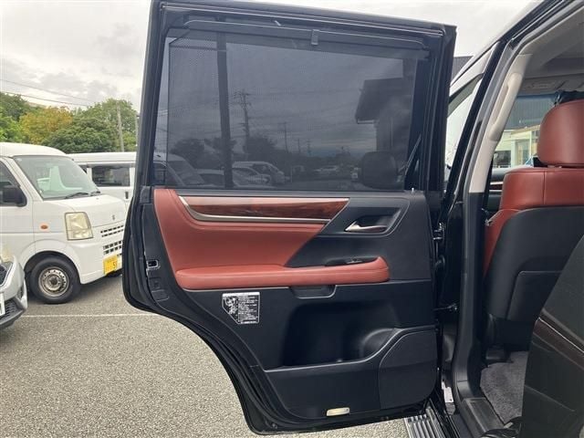 TOYOTA LEXUS LX570 AWD 2016