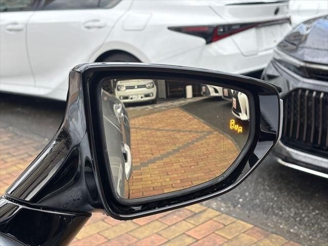 TOYOTA LEXUS IS300h 2020