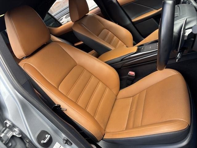 TOYOTA LEXUS IS300h 2020