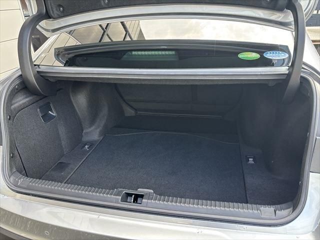 TOYOTA LEXUS IS300h 2020