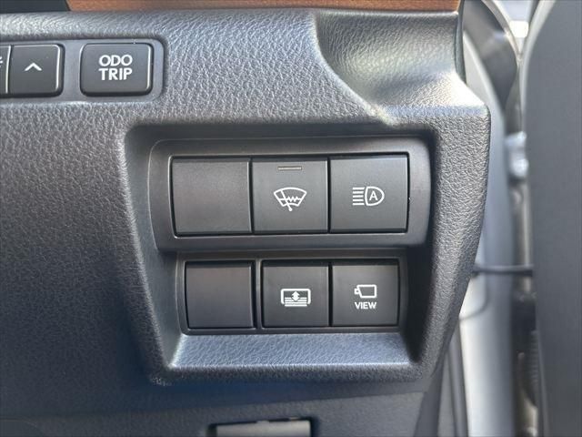 TOYOTA LEXUS IS300h 2020