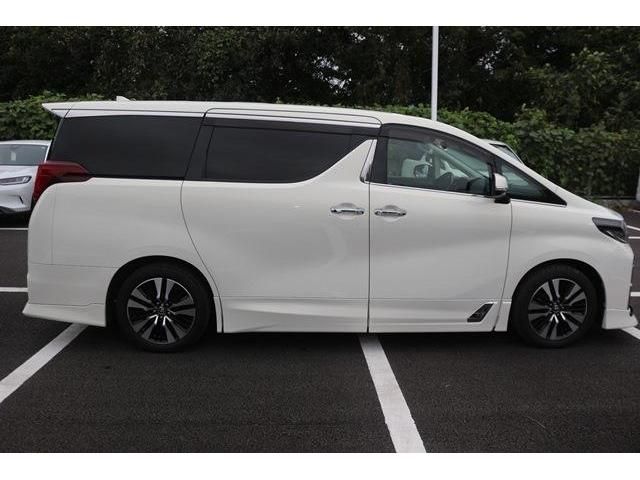 TOYOTA ALPHARD 2019