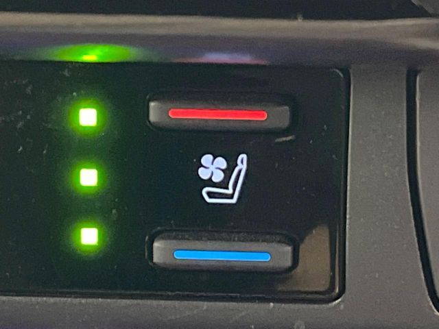 TOYOTA RAV4 4WD 2022