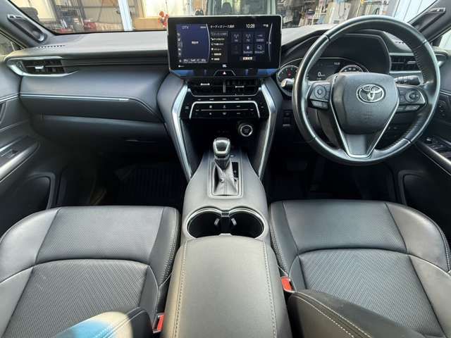 TOYOTA HARRIER 4WD 2021