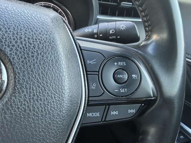 TOYOTA HARRIER 4WD 2021