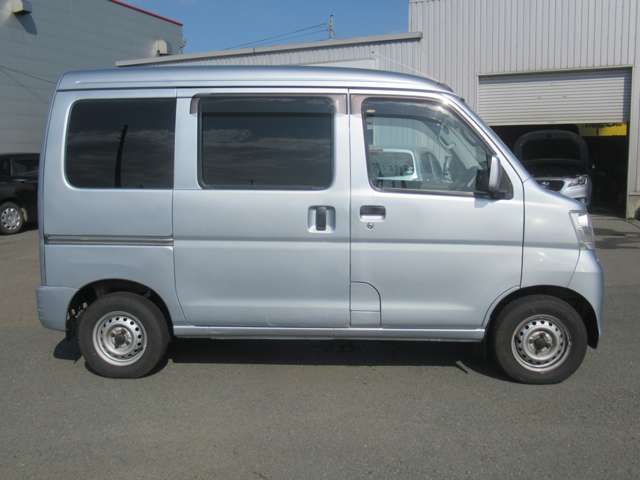 DAIHATSU HIJET CARGO 4WD 2015