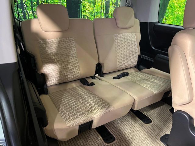 MITSUBISHI DELICA D:5 4WD 2024