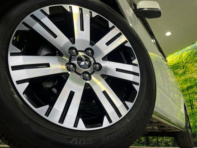 MITSUBISHI DELICA D:5 4WD 2024