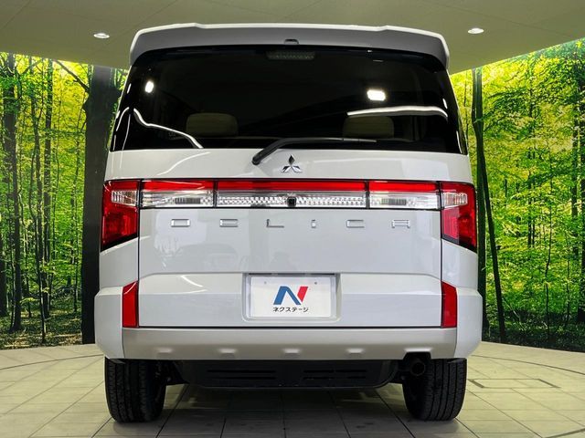 MITSUBISHI DELICA D:5 4WD 2024