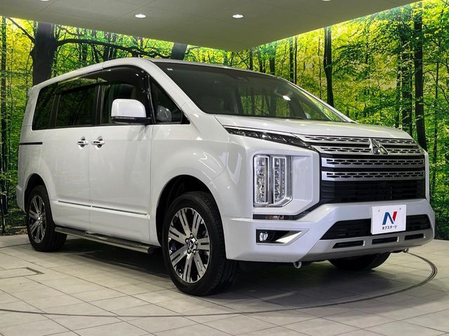 MITSUBISHI DELICA D:5 4WD 2024