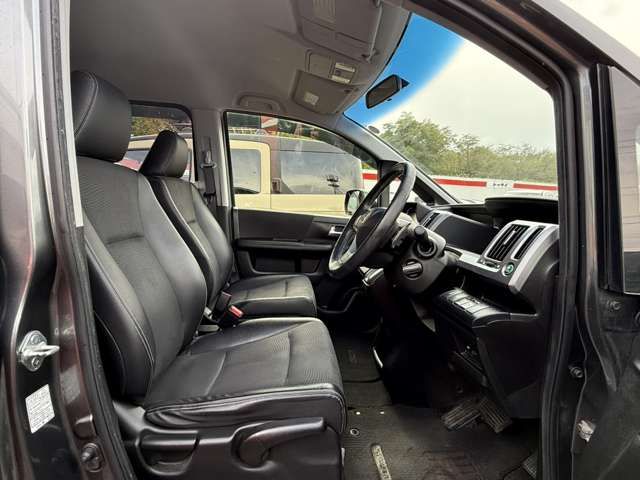 HONDA STEPWAGON SPADA 4WD 2013