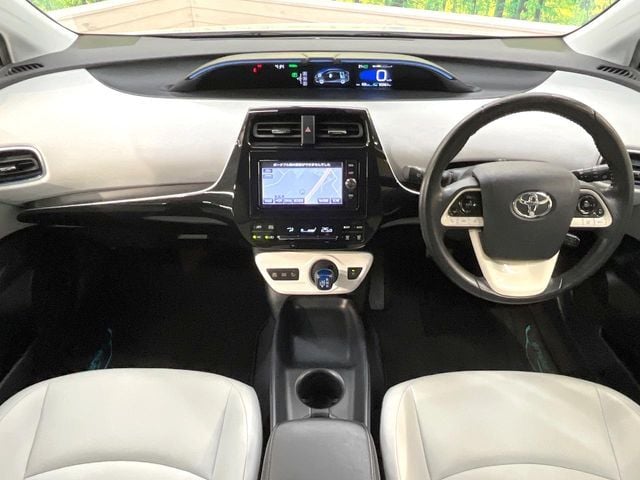 TOYOTA PRIUS 2016