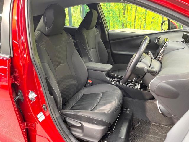 TOYOTA PRIUS PHV 2021