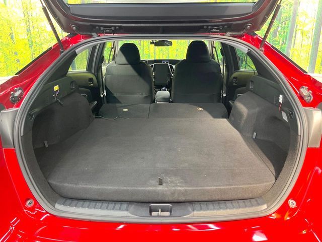 TOYOTA PRIUS PHV 2021