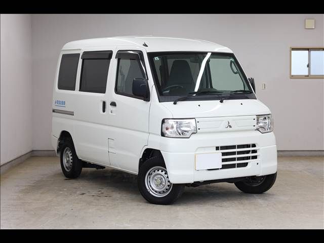 MITSUBISHI MINICAB-MiEV 2020