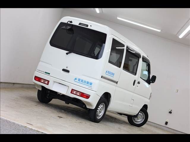 MITSUBISHI MINICAB-MiEV 2020