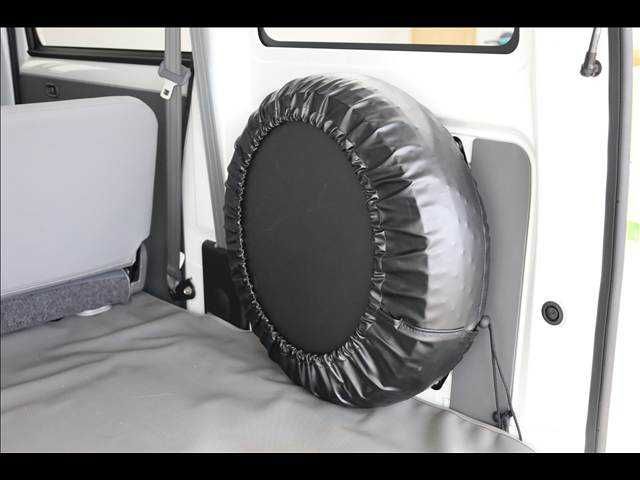 MITSUBISHI MINICAB-MiEV 2020